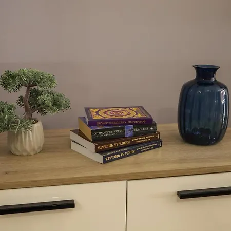 Mall Of - Urbanlux Retreat, Free Parking Apartment