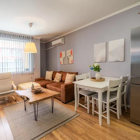 Apartmán Mall Of - Urbanlux Retreat, Free Parking *