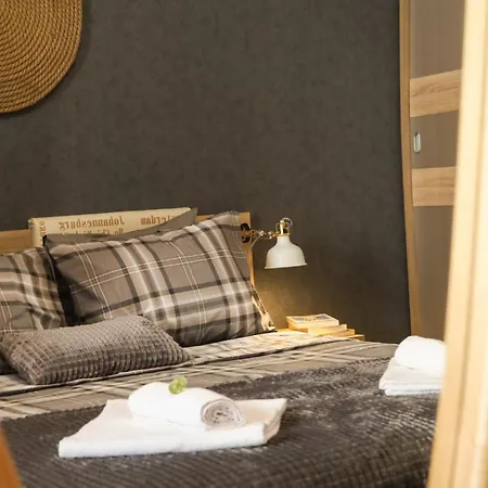 Mall Of - Urbanlux Retreat, Free Parking Apartment