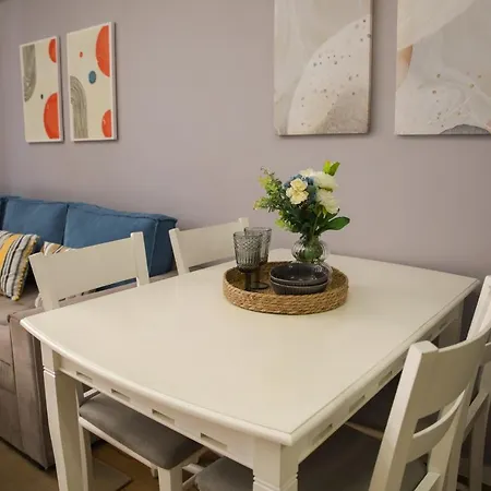 Apartment Mall Of - Urbanlux Retreat, Free Parking *