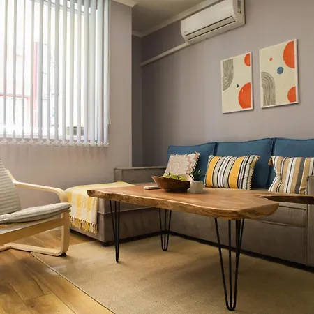 Mall Of - Urbanlux Retreat, Free Parking *