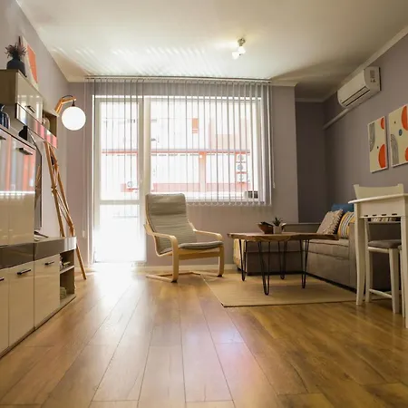 Apartment Mall Of - Urbanlux Retreat, Free Parking *