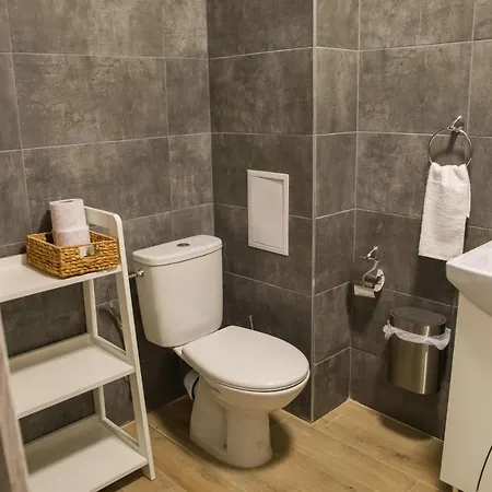 Mall Of - Urbanlux Retreat, Free Parking Apartment *